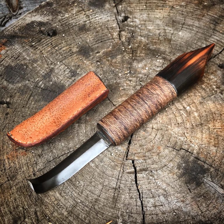 721169CE 5702 421F BBC4 97BA1E16B1F7 768x768