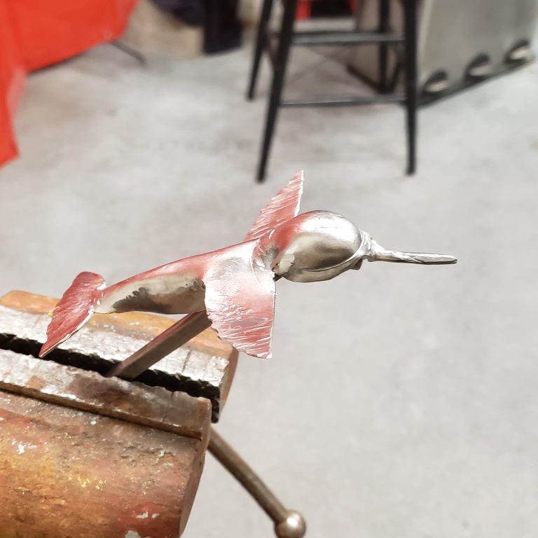 Humming bird 768x768