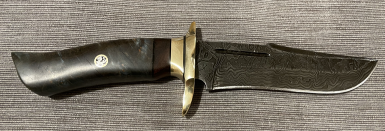 knife right sm 768x262