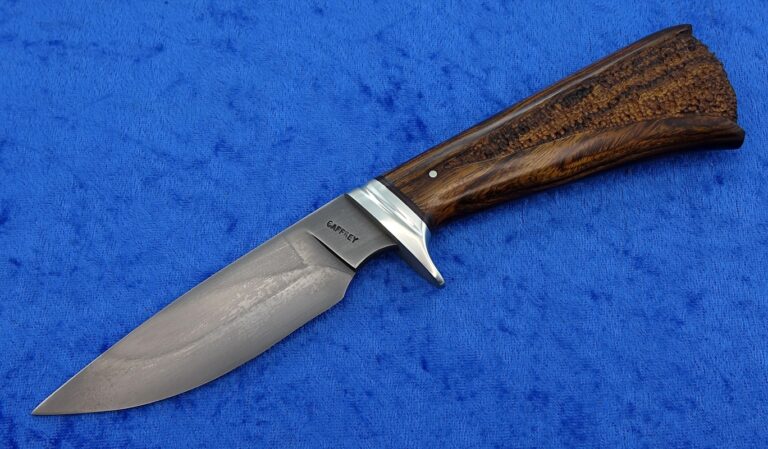 caffrey knives02 768x449